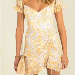 Sundae Muse Madelyn Dress AUS 10. US 6: bust 90cm waist 71cm Hip 96cm